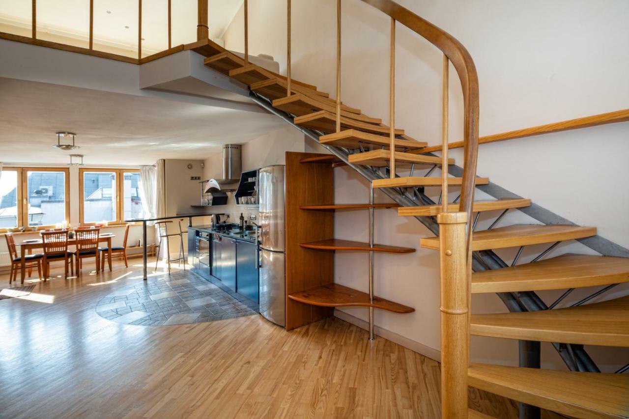 Old Riga Aldaru Street 2 Level Apartment With Terrace Luaran gambar