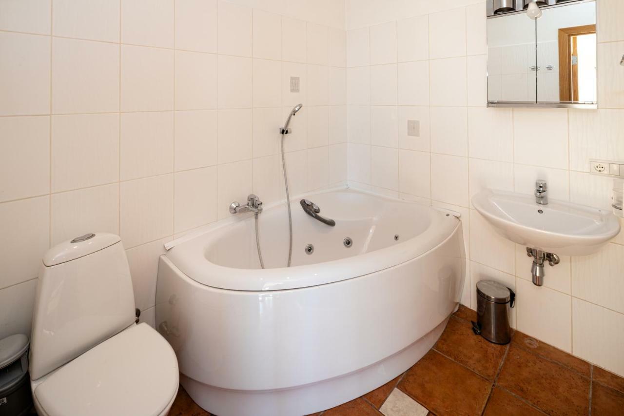 Old Riga Aldaru Street 2 Level Apartment With Terrace Luaran gambar